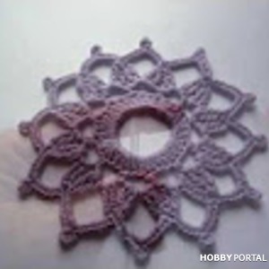  .Round motive crochet.