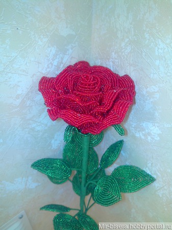 Розы из бисера ручной работы на заказ