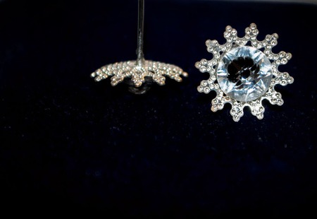 Серьги "Снежинки" посеребренные с кристаллами Сваровски ручной работы на заказ