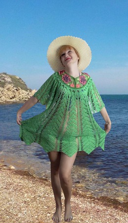 Вязаное платье "Королева пляжа" ручной работы на заказ