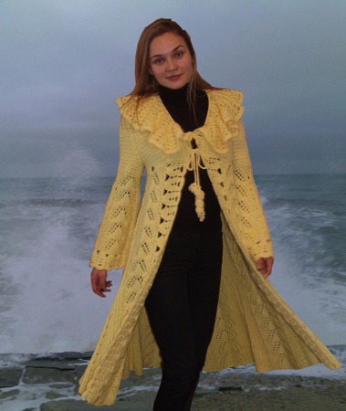 Вязаное  пальто «Песня лимонного ветра» ручной работы на заказ