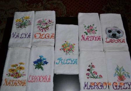 Подарочное полотенце или наволочки с вышивкой ручной работы на заказ