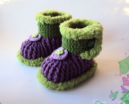 Пинетки-сапожки фиолетовые для девочки ручной работы на заказ
