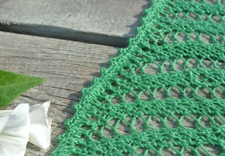 Скатерть вязаная "Зеленый Подсолнух" ручной работы на заказ