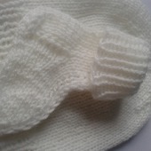 Комплект носочки и шапочка для новорожденных