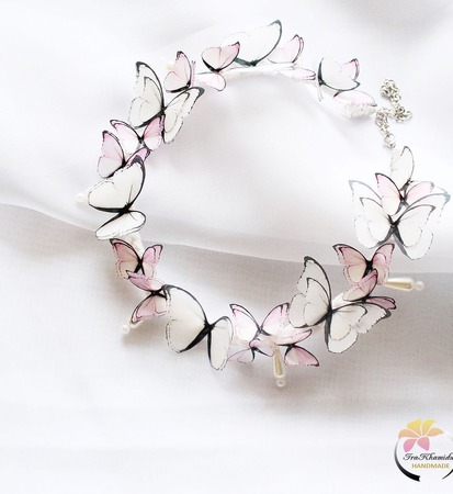 ����� "Pearl butterflies" ����� � ��������� ������ ������ �� �����