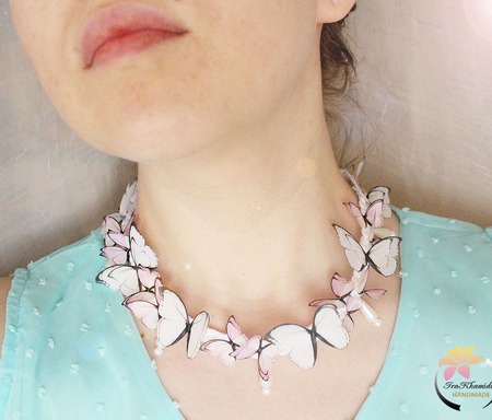 ����� "Pearl butterflies" ����� � ��������� ������ ������ �� �����