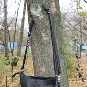 Сумочка женская кросс-боди "Черничка" черная на длинном ремешке