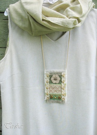 Кулон из ткани "Зеленый холм" бохо подвеска текстильная ручной работы на заказ