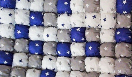 Детское одеяло бомбон "Звёзды" ручной работы на заказ