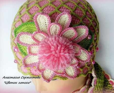Весенняя шапочка и шарф для девочки "Цветок лотоса" ручной работы на заказ