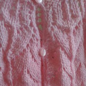 Розовое вязаное платье для девочки