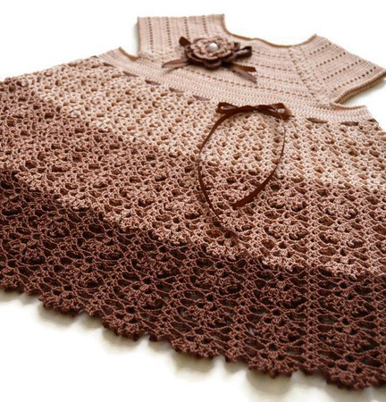 Платье вязаное крючком из хлопка для девочки Три шоколада ручной работы на заказ