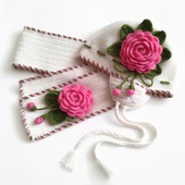 Шапка и шарф из шерсти для девочки. Комплект Розовые розы
