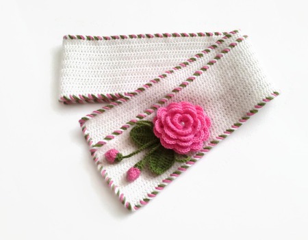 Шапка и шарф из шерсти для девочки. Комплект Розовые розы ручной работы на заказ