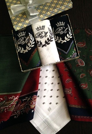 Носовые платочки трио "Корона" ручной работы на заказ