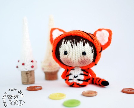 - "        Tanoshi.'    