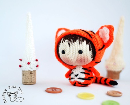 - "        Tanoshi.'    