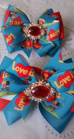 ������� "Love is" ������ ������ �� �����