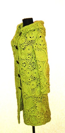 Вязаное пальто - ирландское кружево "Спелая оливка" ручной работы на заказ
