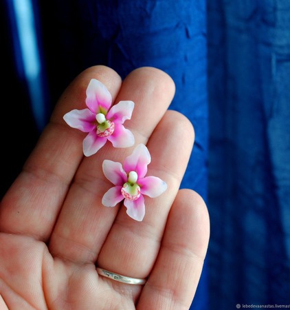Серьги пуссеты "Розовые орхидеи" ручной работы на заказ