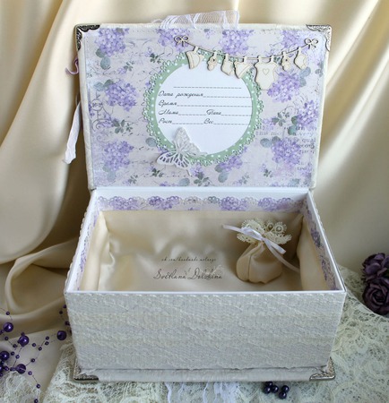 Шкатулка "Мамины сокровища"  для девочки коробка белый фиолетовый ручной работы на заказ