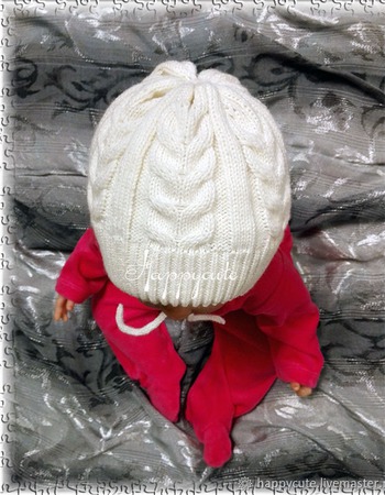 Зимняя шапка с косами ручной работы на заказ