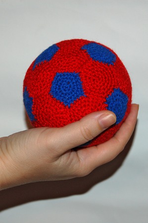 Вязаный футбольный мяч для детей ручной работы на заказ