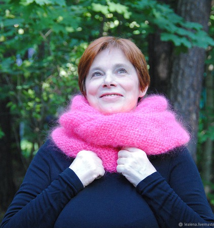 Снуд-шарф "Розовое облако" (мохер с акрилом) ручной работы на заказ