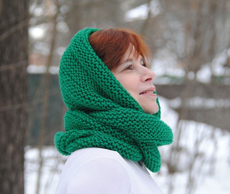 Снуд-шарф  ярко-зеленый "Изумрудный" ( полушерсть) ручной работы на заказ