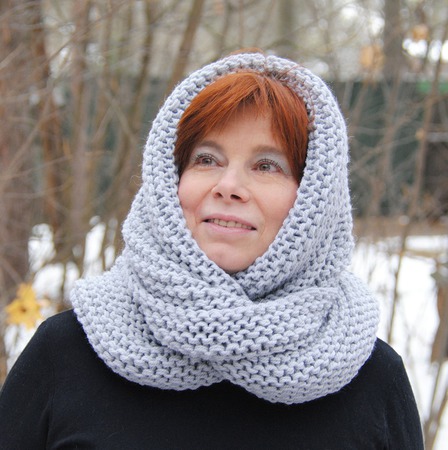Объёмный снуд-шарф  "Снежная королева"  (полушерсть) ручной работы на заказ