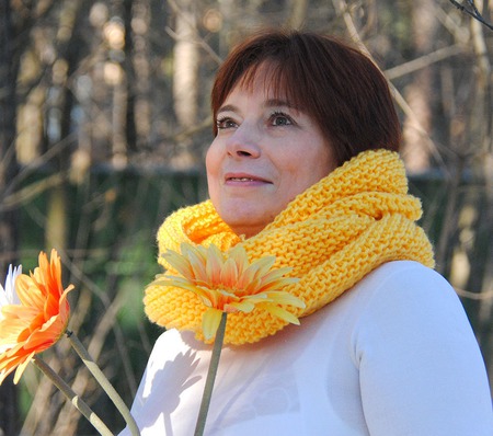 Снуд-шарф ярко-желтый "Мимоза"  ( полушерсть) ручной работы на заказ