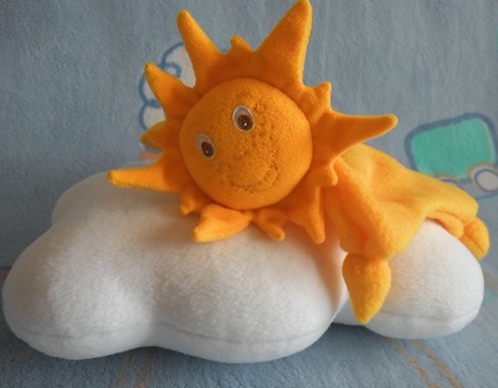 Комплект для малыша комфортер Солнышко и подушка-облачко ручной работы на заказ