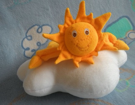 Комплект для малыша комфортер Солнышко и подушка-облачко ручной работы на заказ