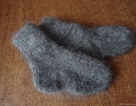 Пуховые детские носочки-тёплые, вязанные. ручной работы на заказ