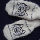 Варежки-рукавички вязанные из шерсти с пухом "ГОД СОБАКИ"