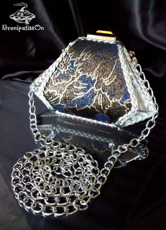 ����� ����������� �� ���� Silver flowers ������ ������ �� �����