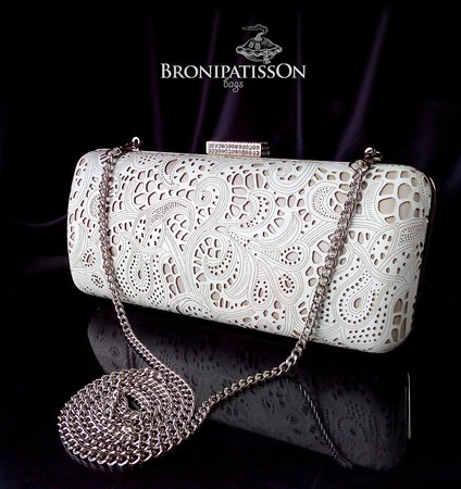 ����� ����� ��������� Romantic white �� ����������� ���� ������ ������ �� �����