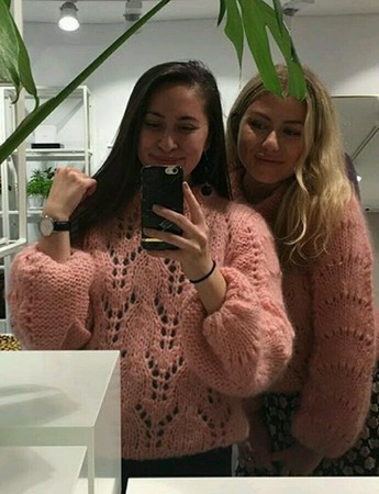  Ganni. Exclusive sweater.    