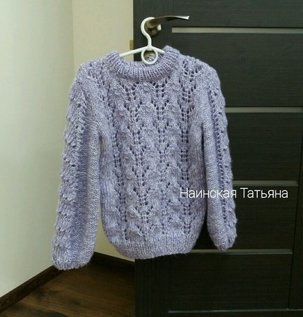  Ganni. Exclusive sweater.    