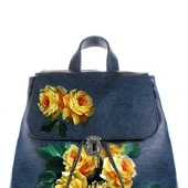 Рюкзак женский с ручной росписью из экокожи "Розы"