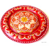 Декоративная тарелка "Кокетка" деревянная, точечная роспись