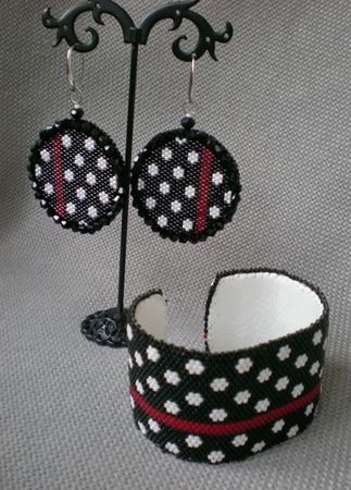 ������� "Polka dot" ������ ������ �� �����