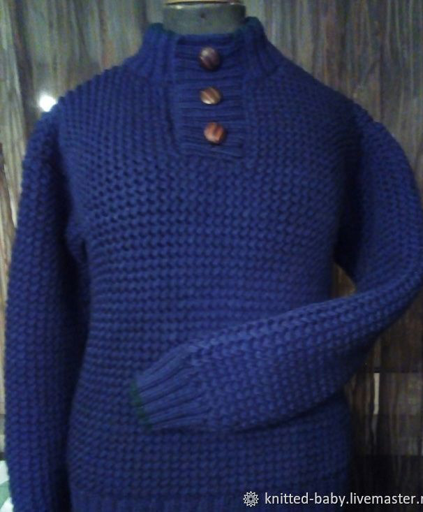 Вязаный мужской свитер \