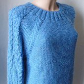 Модный теплый свитер