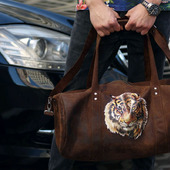 Спортивная дорожная сумка из натуральной кожи "Тигр"