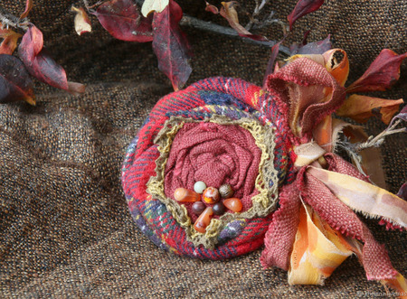 Брошь текстильная «Осенний хоровод» ручной работы на заказ