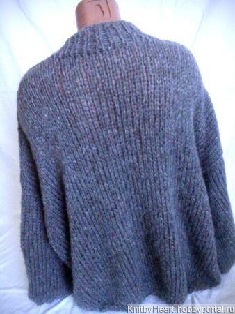 Модный свитер оверсайз из мохера ручной работы на заказ