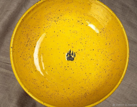 Тарелка в ярко-желтом цвете ручной работы на заказ