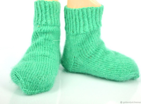 Зелёные пуховые носки для детей ручной работы на заказ